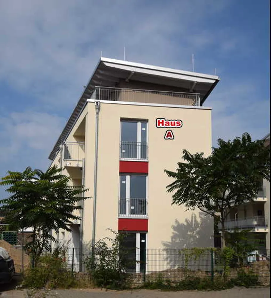2 Zimmer Wohnung mit 90 m² in Neuss – Bild 2