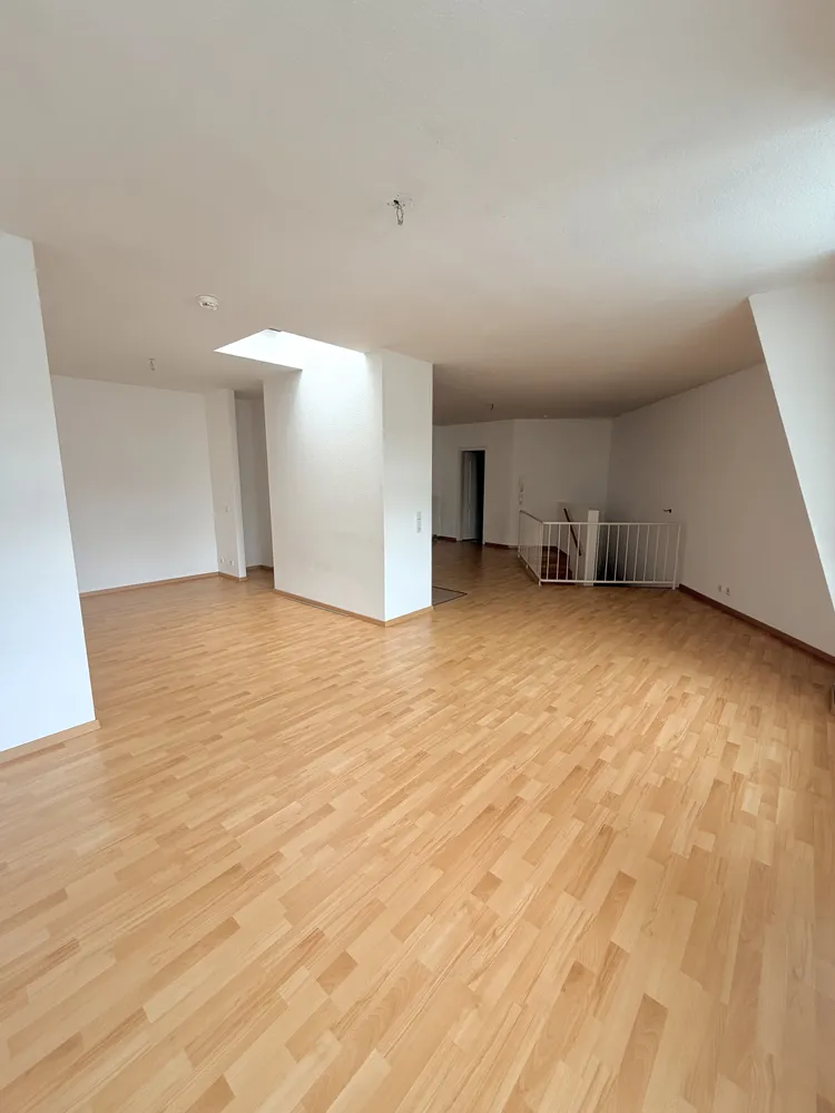 1 Zimmer Wohnung mit 65 m² in Halle (Saale) – Bild 1