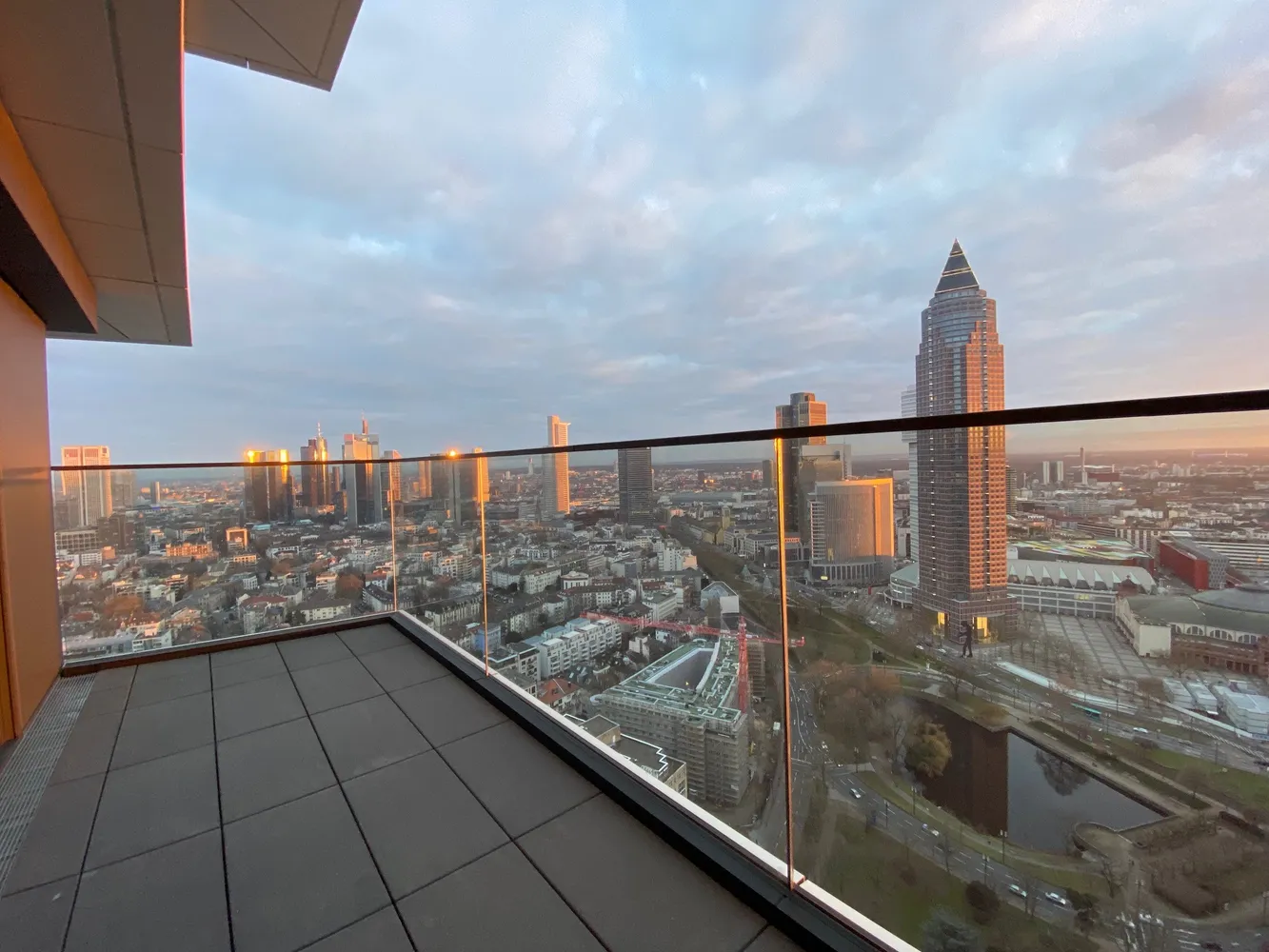2 Zimmer Wohnung mit 96 m² in Frankfurt am Main – Bild 5