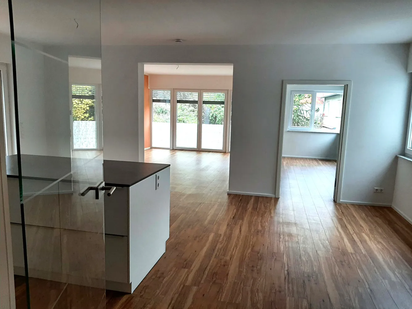 4 Zimmer Wohnung mit 114 m² in Wiesbaden – Bild 2