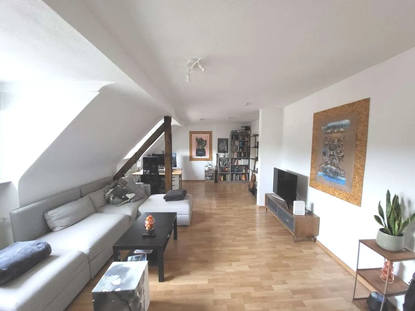 3 Zimmer Wohnung mit 86 m² in Essen – Bild 2