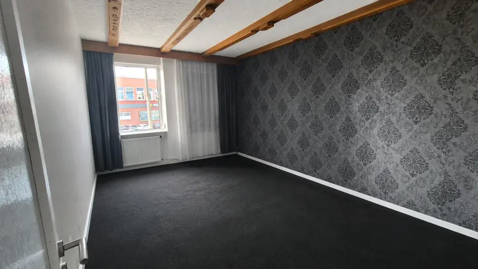 5 Zimmer Wohnung mit 115 m² in Nürnberg – Bild 2