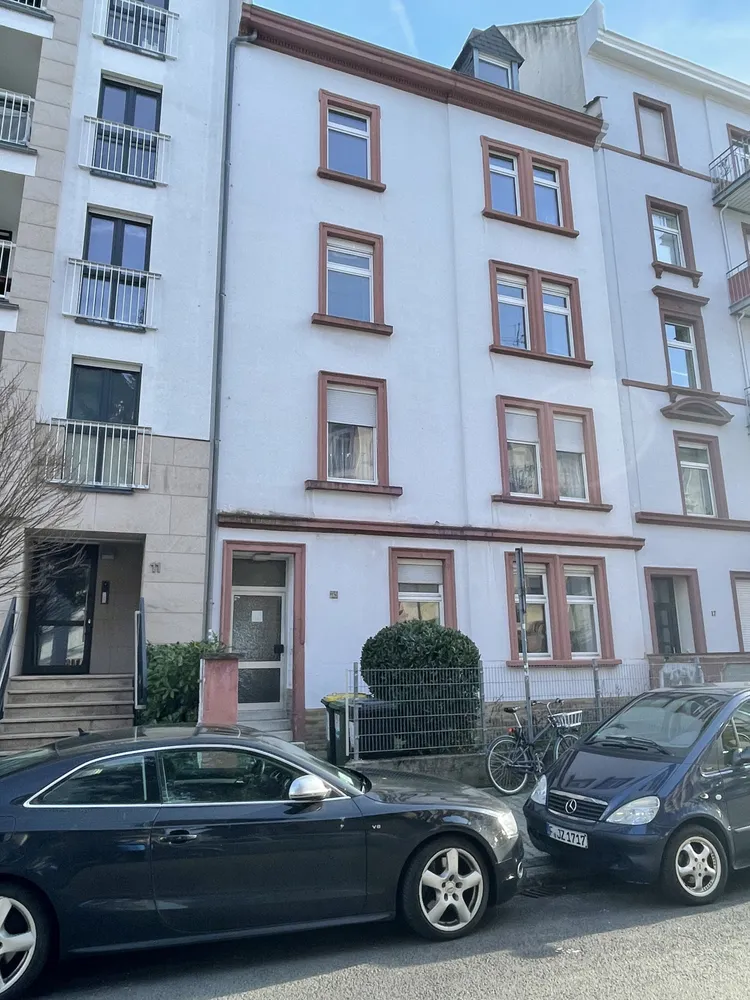 1 Zimmer Wohnung mit 67 m² in Frankfurt am Main – Bild 1