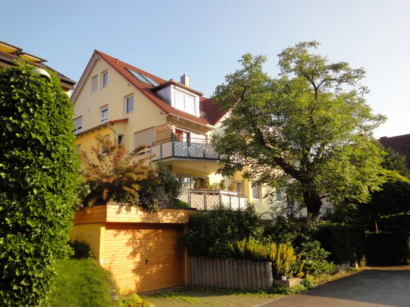 4 Zimmer Wohnung mit 121 m² in Stuttgart – Bild 1