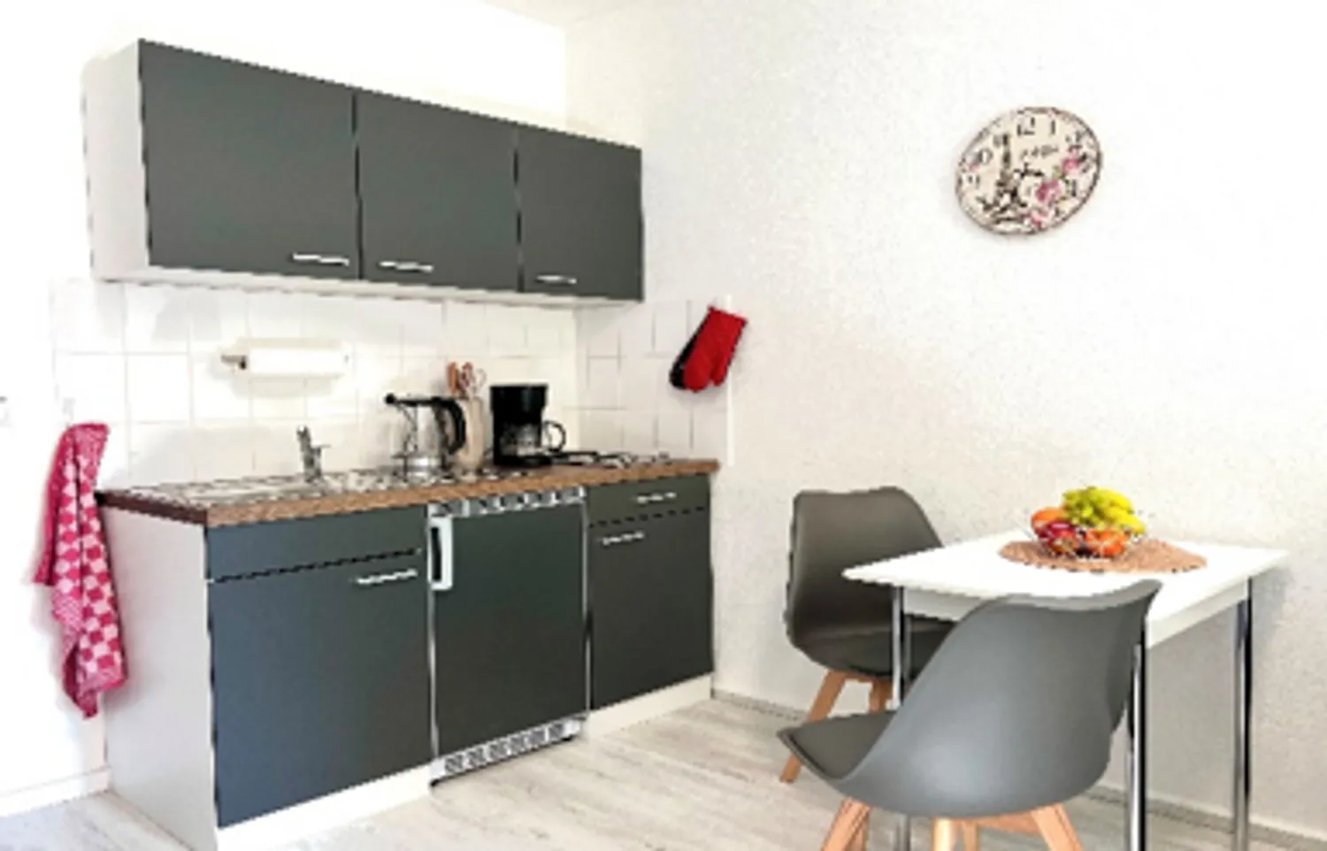 1 Zimmer Wohnung mit 24 m² in Bitterfeld-Wolfen – Bild 1