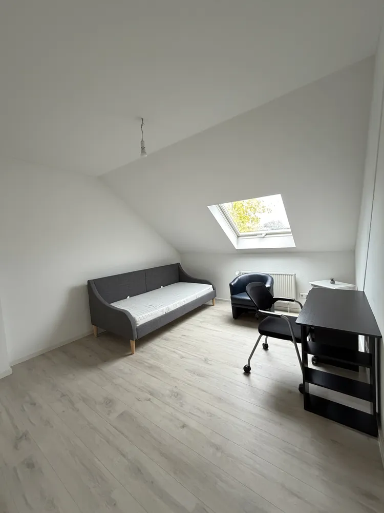 Shared room with 17 m² in Troisdorf – Photo 11