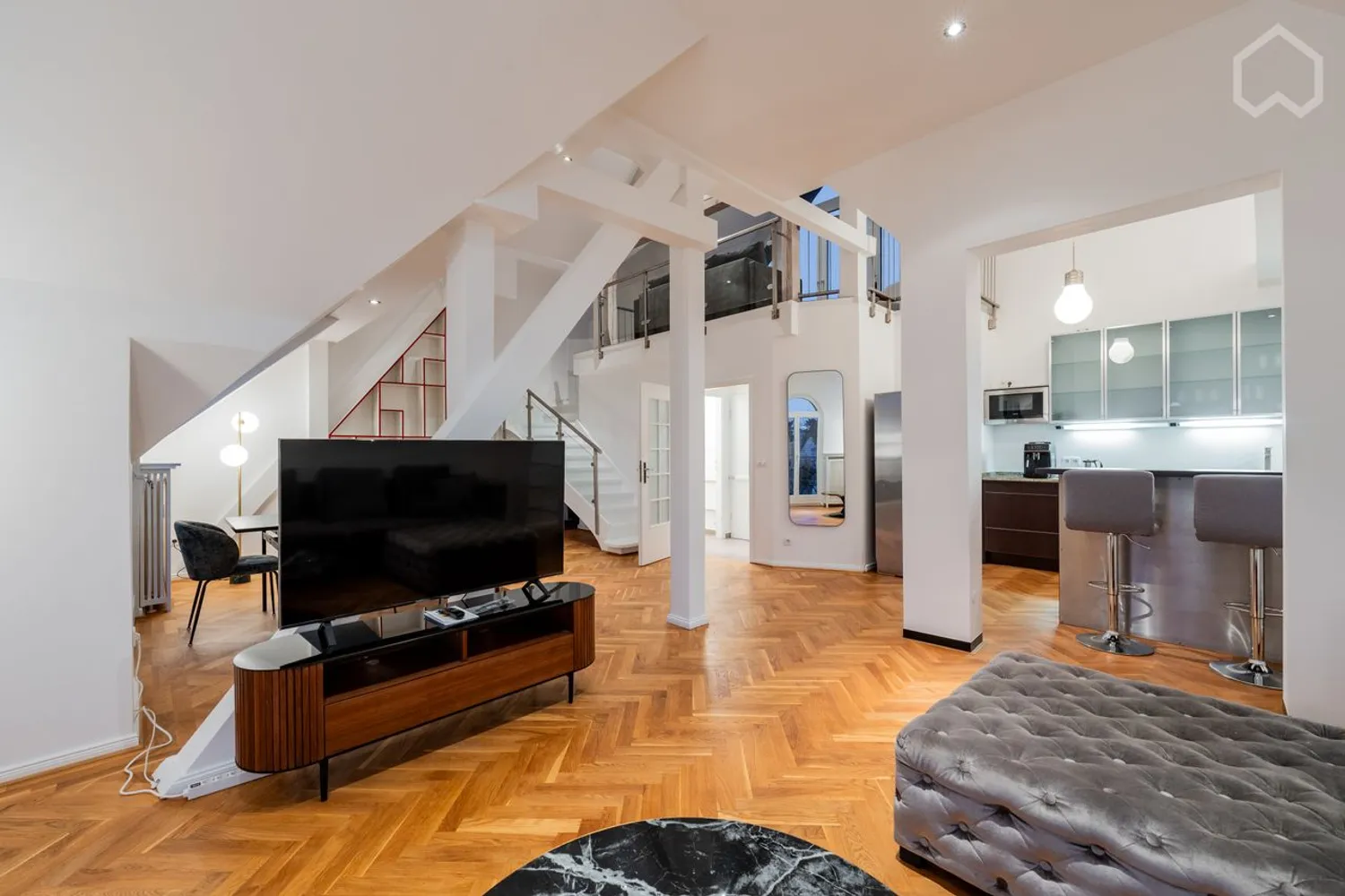 3 Zimmer Wohnung mit 106 m² in Berlin – Bild 2