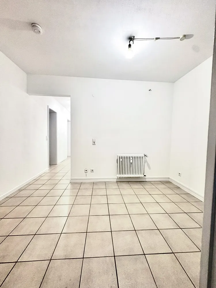 5 Zimmer Wohnung mit 93 m² in Stuttgart – Bild 2