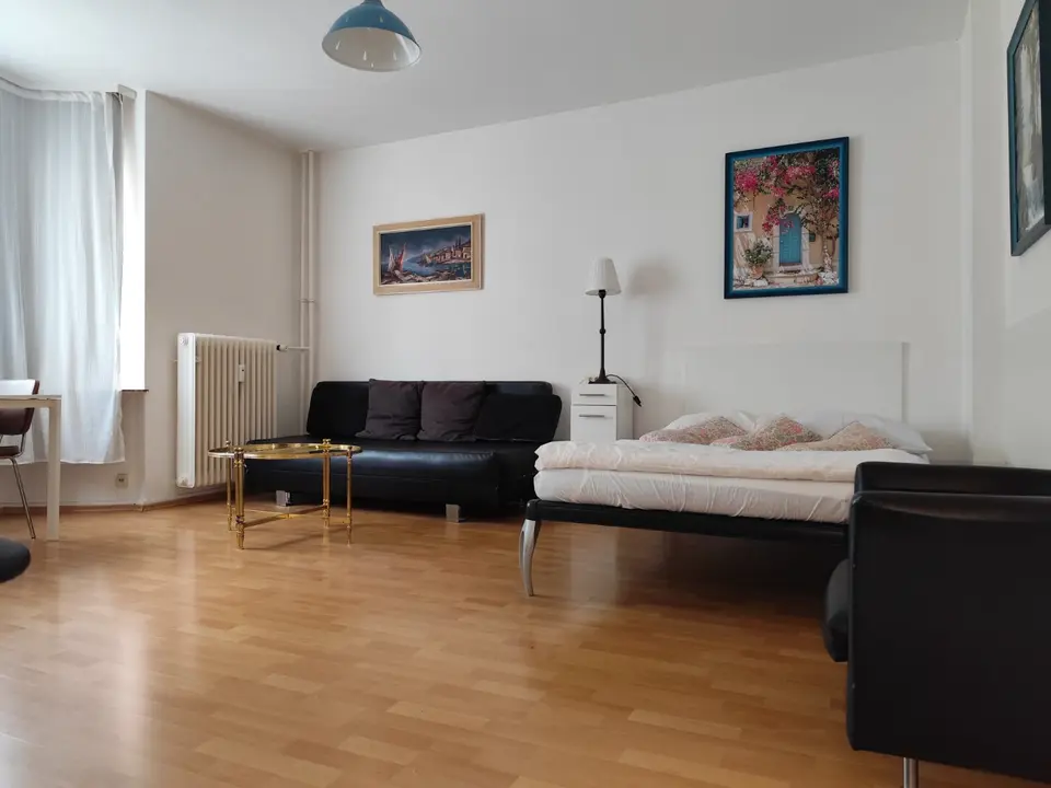 WG-Zimmer mit 35 m² in Frankfurt am Main – Bild 8