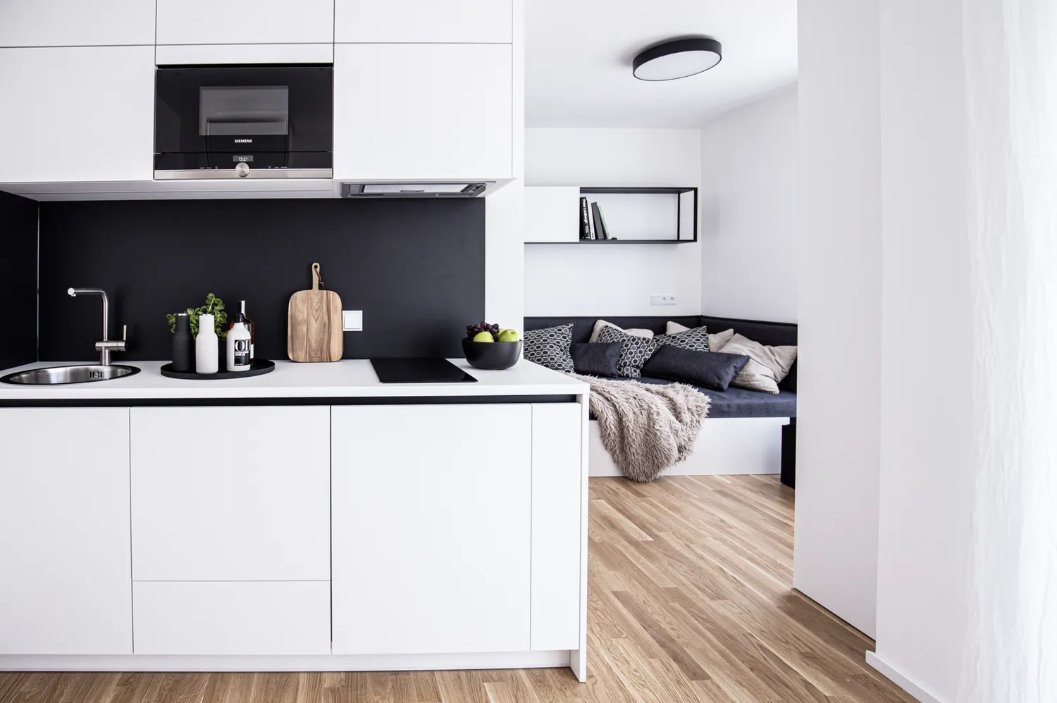 1 room apartment with 24 m² in Stuttgart – Photo 1