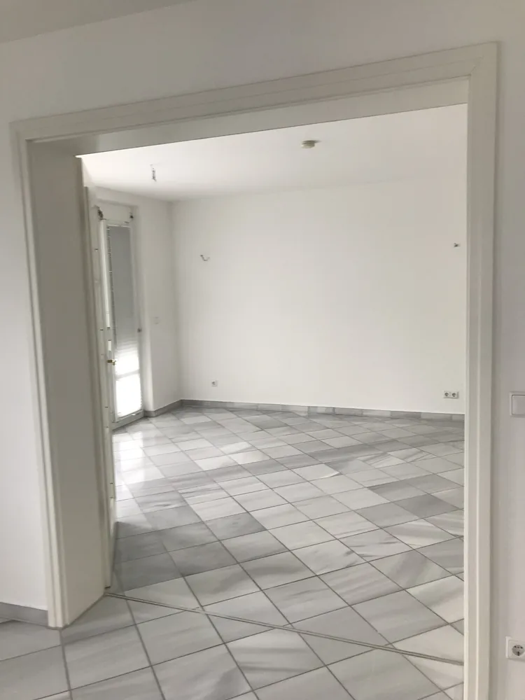 3 Zimmer Wohnung mit 98 m² in München – Bild 2