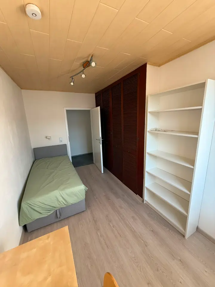 WG-Zimmer mit 11 m² in Saarbrücken – Bild 1