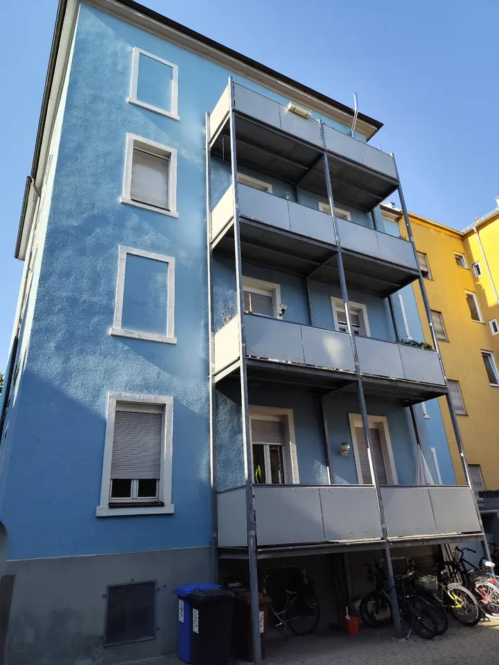 4 Zimmer Wohnung mit 94 m² in Würzburg – Bild 2