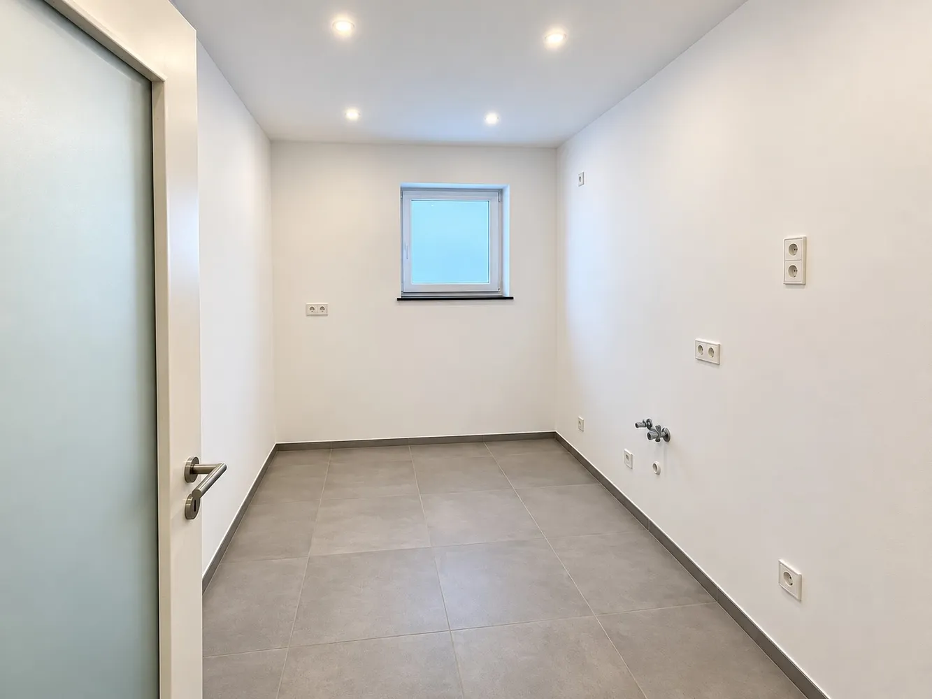 4 room apartment with 95 m² in Wiesbaden – Photo 6