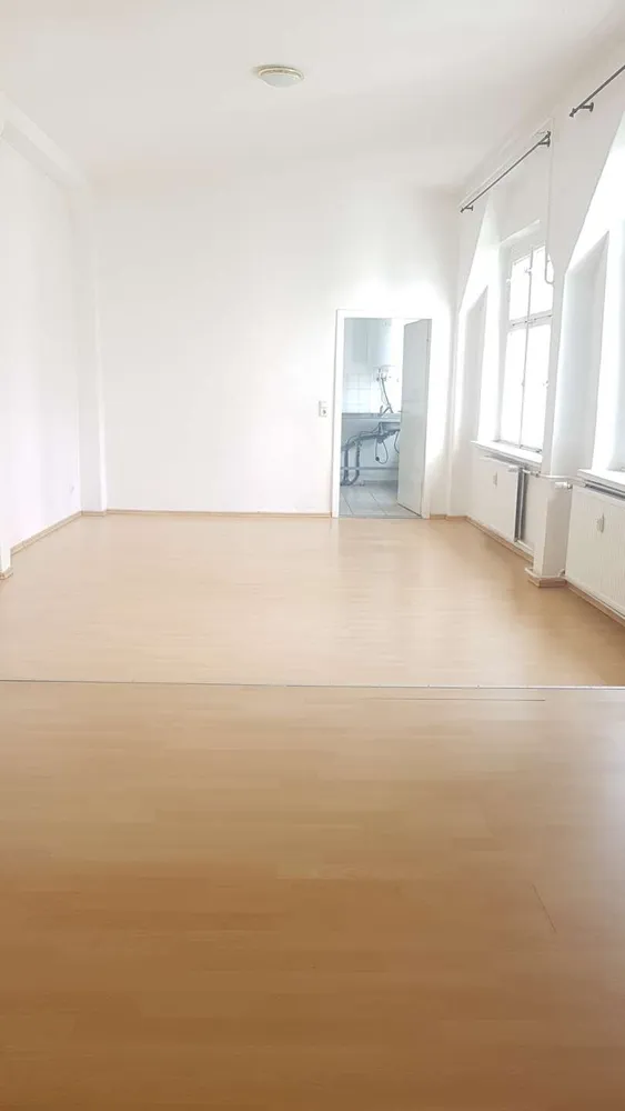 1 room apartment with 50 m² in Berlin – Photo 3