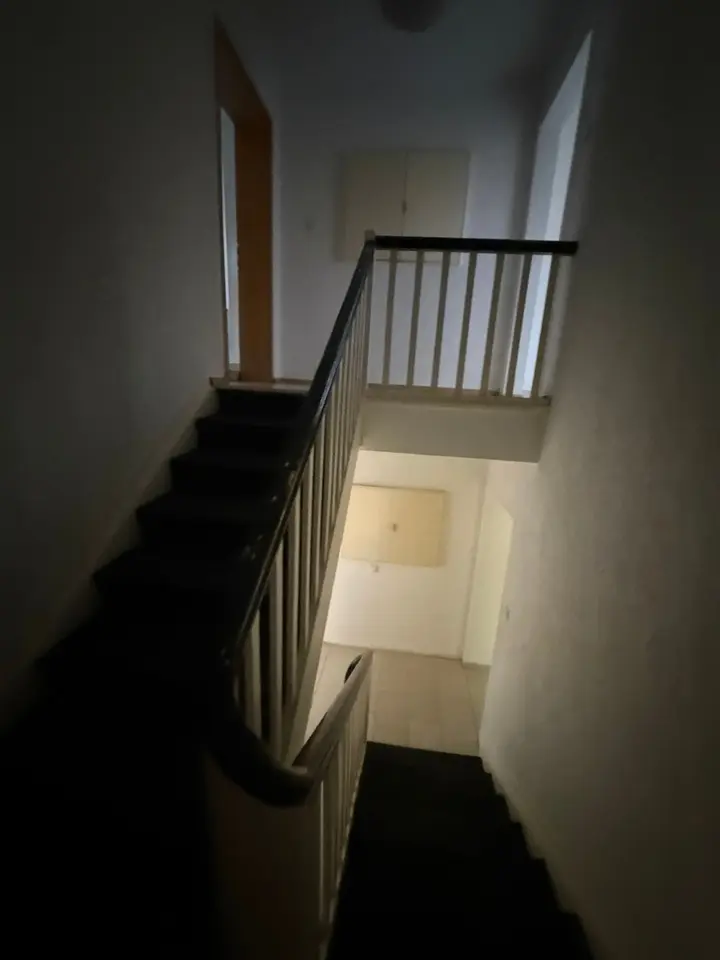 7 Zimmer Wohnung mit 175 m² in Duisburg – Bild 6