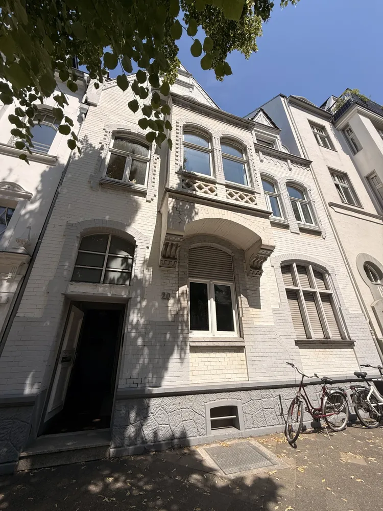 3 Zimmer Wohnung mit 102 m² in Düsseldorf – Bild 1