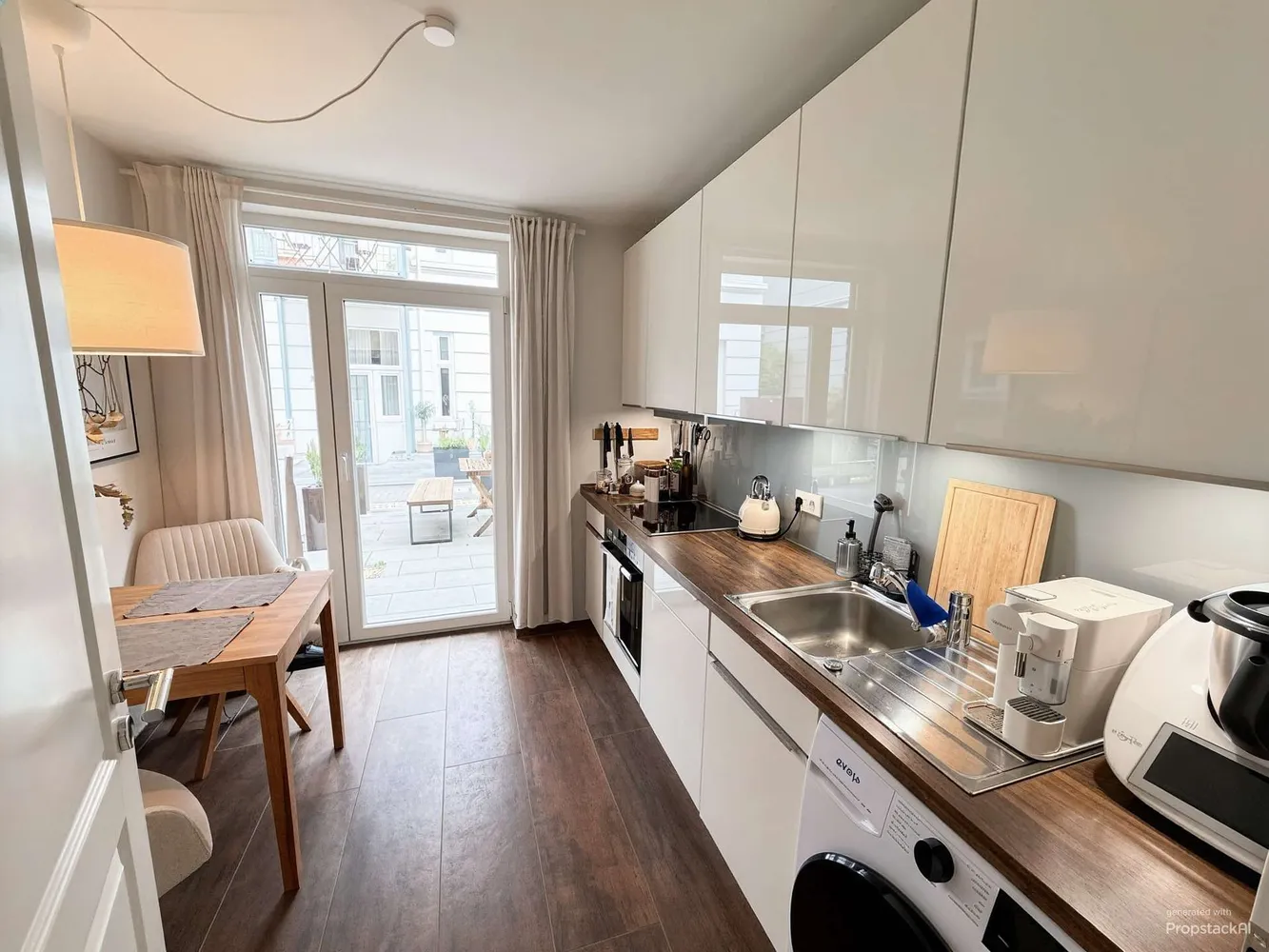 2 Zimmer Wohnung mit 58 m² in Hamburg – Bild 2