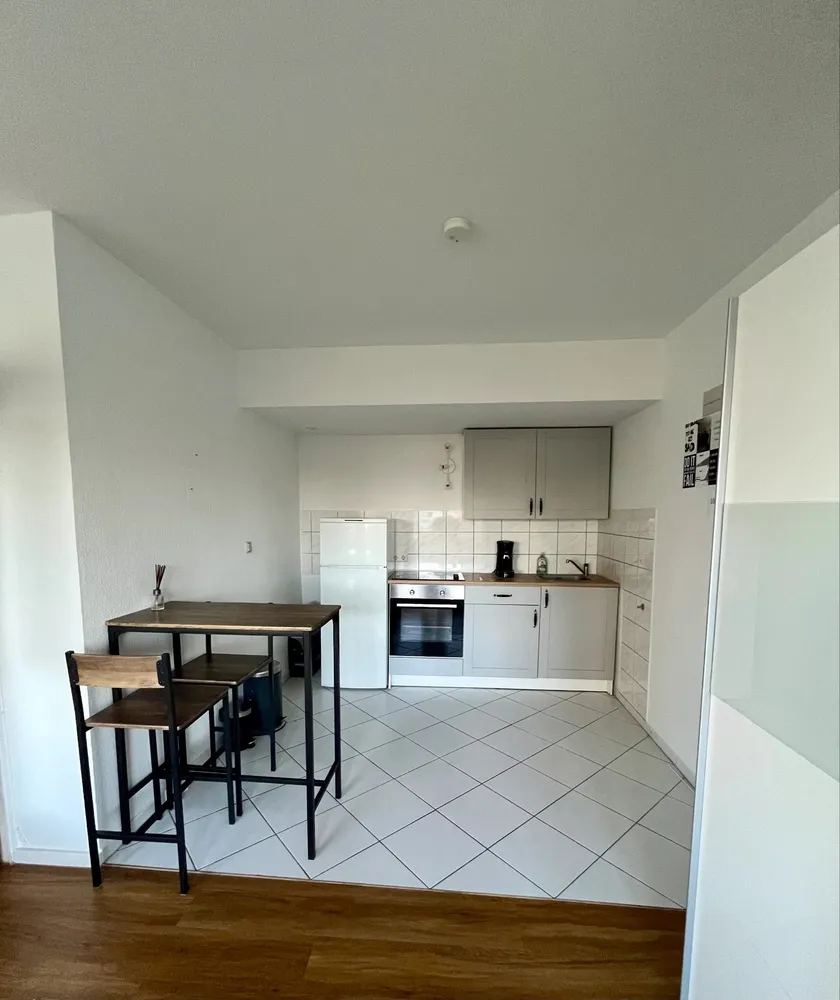 1 Zimmer Wohnung mit 36 m² in Köln – Bild 2