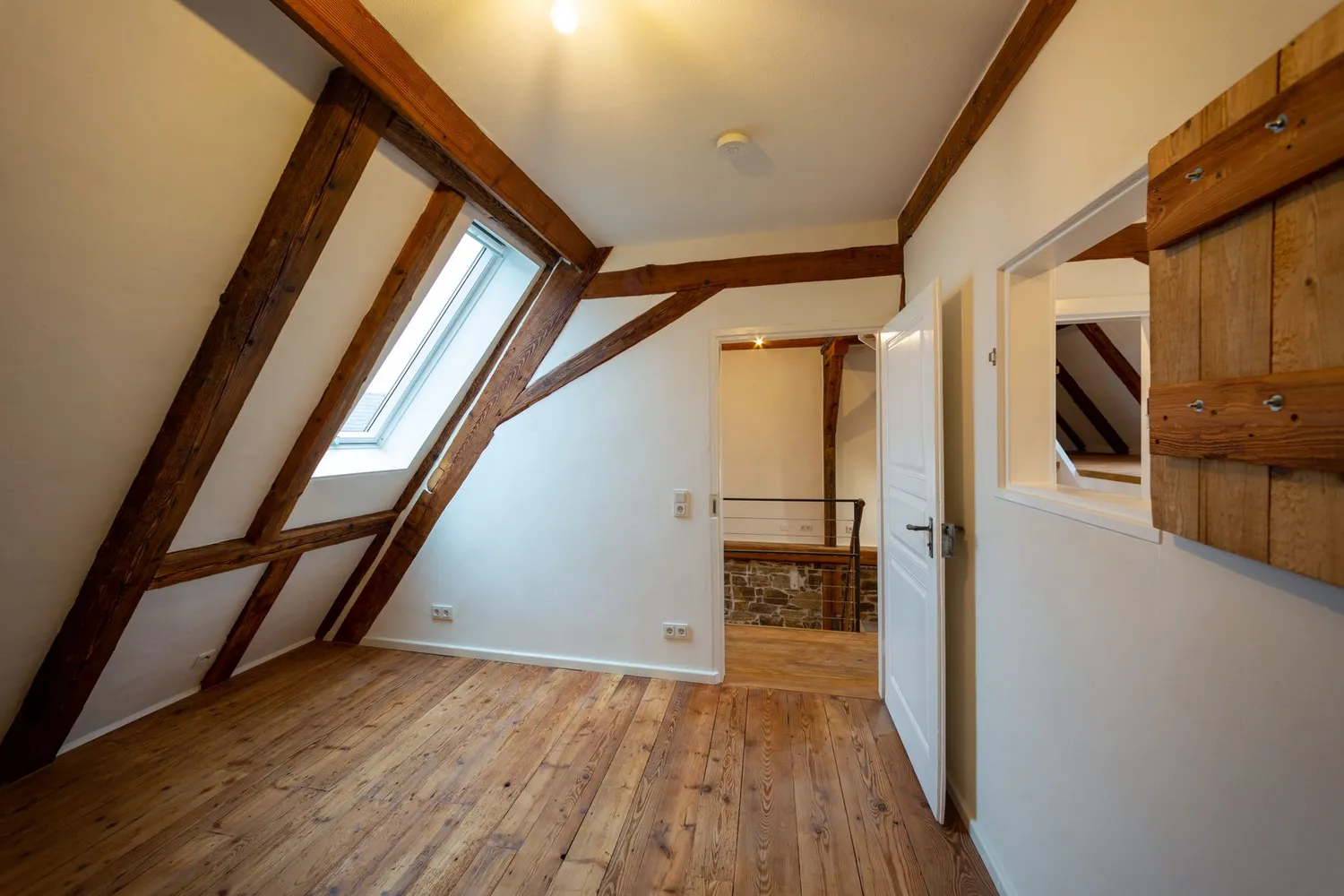 4 Zimmer Wohnung mit 118 m² in Karlsruhe – Bild 8