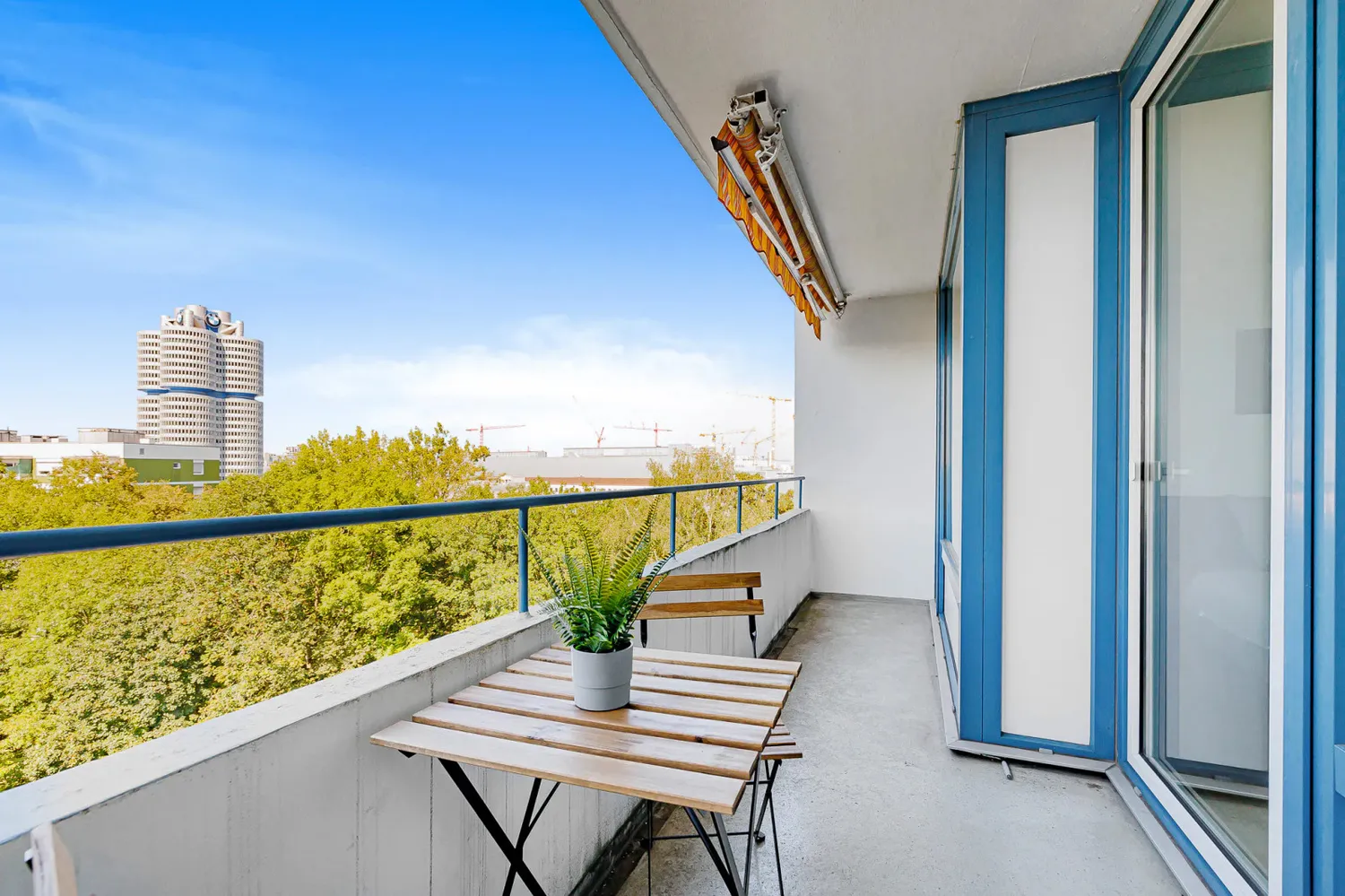 Shared room with 13 m² in Munich – Photo 2