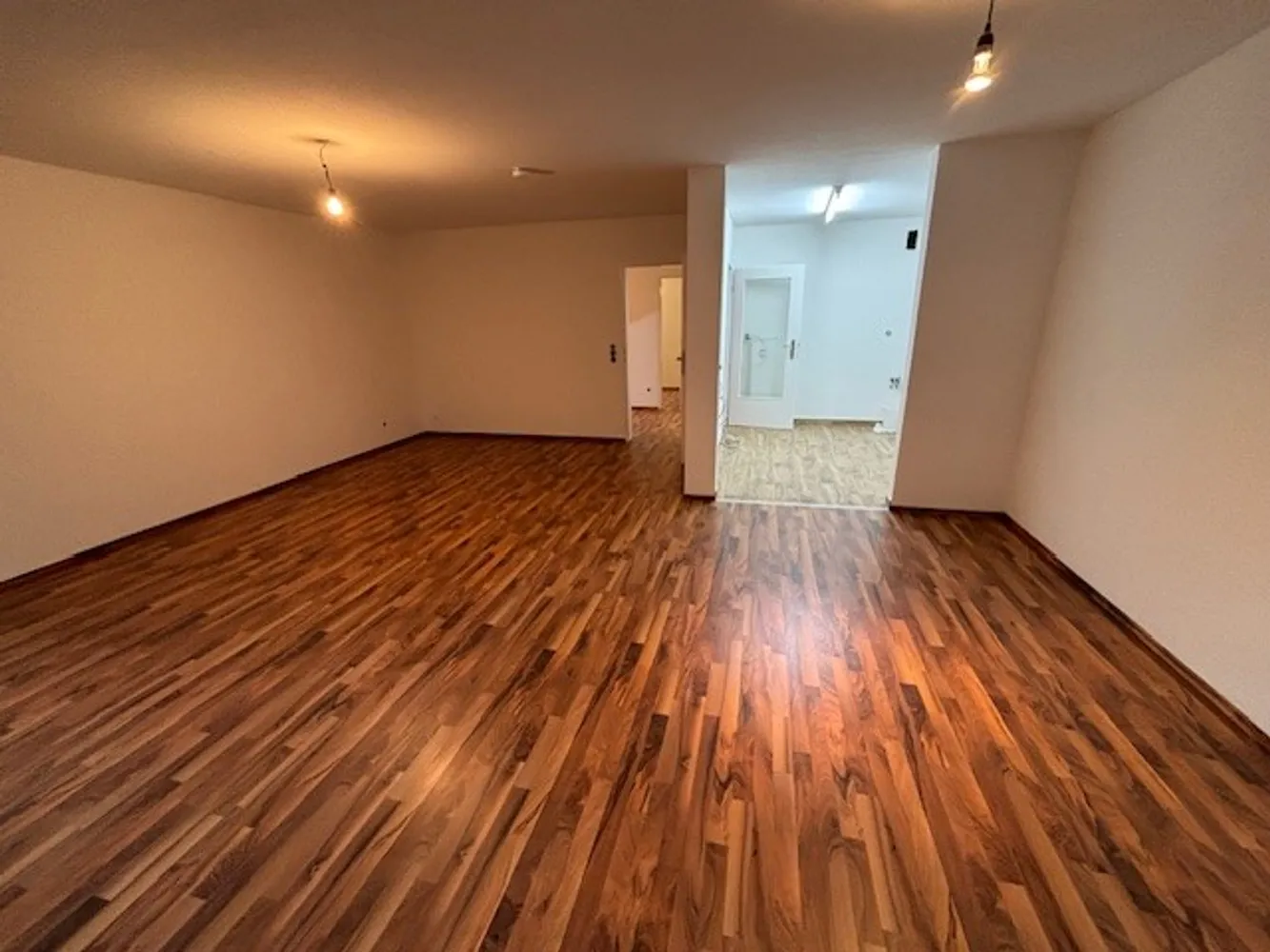 3 Zimmer Wohnung mit 98 m² in Mönchengladbach – Bild 2