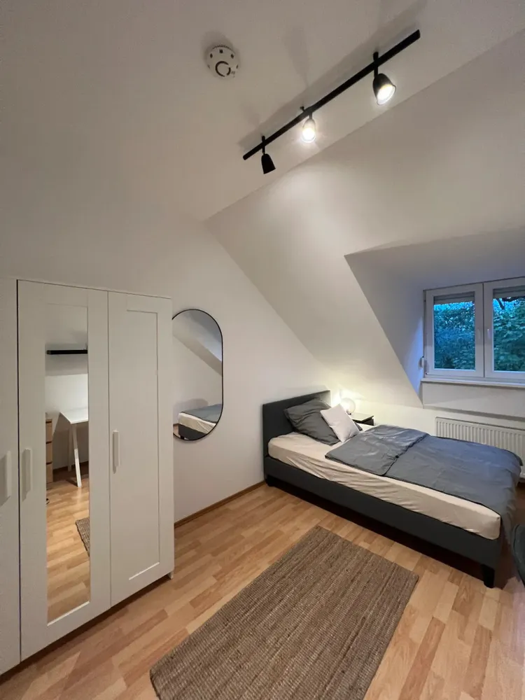 Shared room with 13 m² in Munich – Photo 5