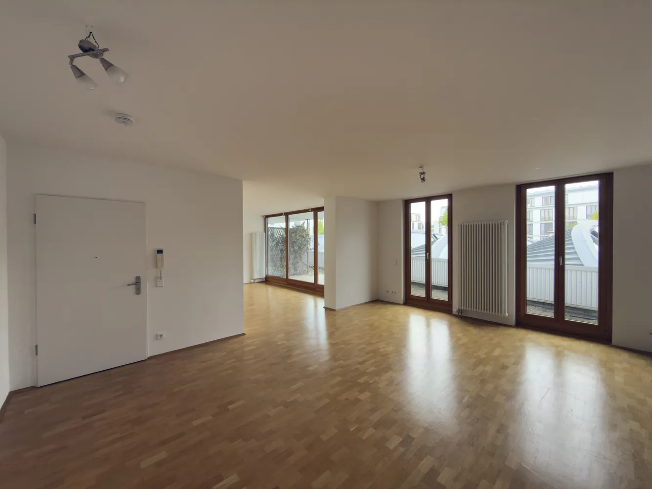 2 Zimmer Wohnung mit 84 m² in Frankfurt am Main – Bild 3