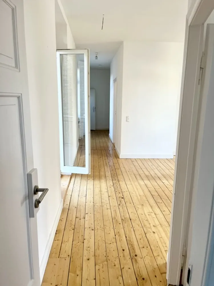 2 Zimmer Wohnung mit 60 m² in Wiesbaden – Bild 2