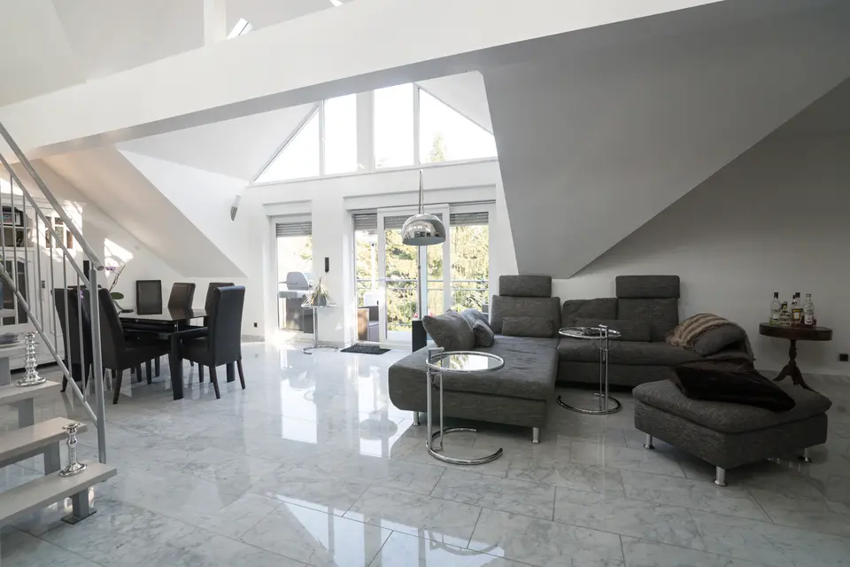 5 Zimmer Wohnung mit 314 m² in Trier – Bild 2