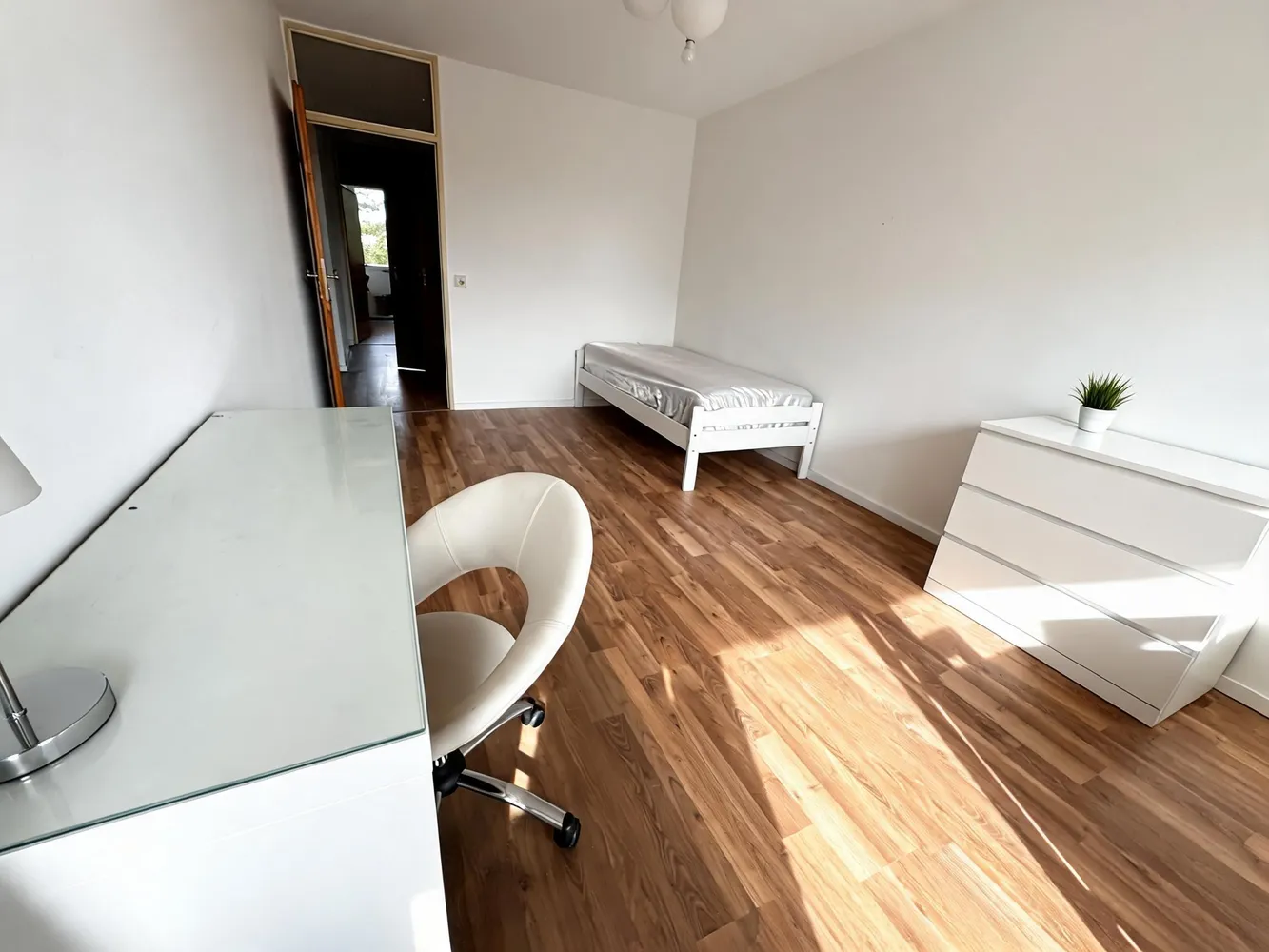 4 room apartment with 104 m² in Frankfurt am Main – Photo 1