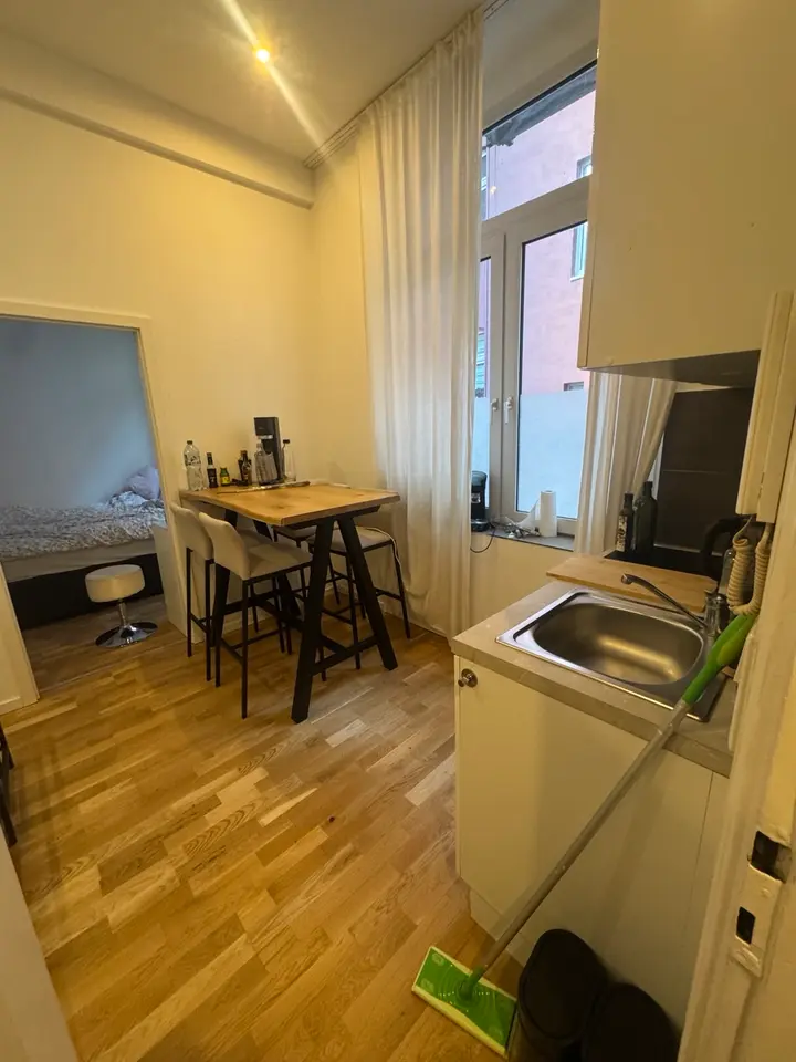 2 Zimmer Wohnung mit 25 m² in Köln – Bild 2