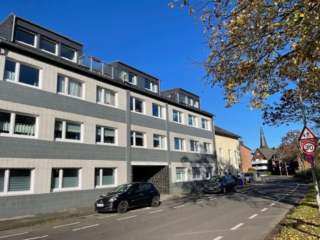 3 Zimmer Wohnung mit 77 m² in Krefeld – Bild 3