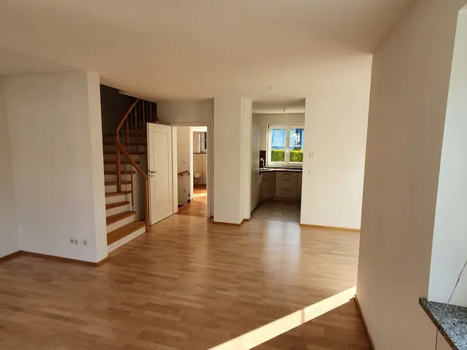 4 Zimmer Haus mit 120 m² in München – Bild 3