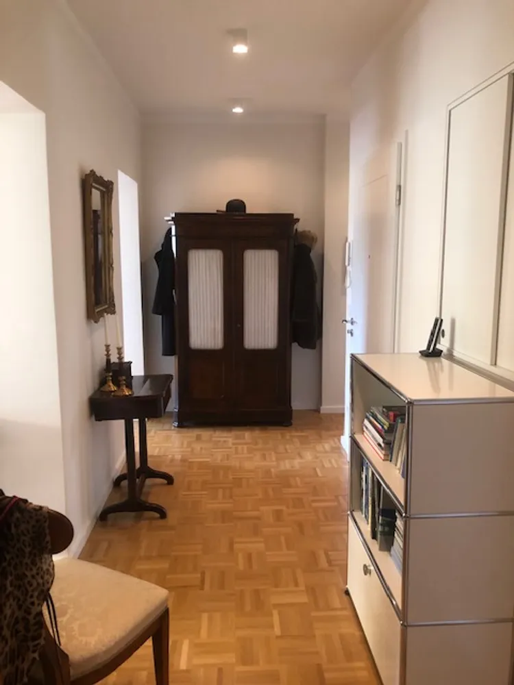 5 Zimmer Wohnung mit 140 m² in München – Bild 3
