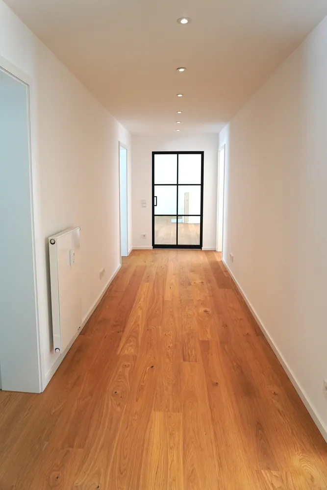5 Zimmer Wohnung mit 184 m² in München – Bild 2