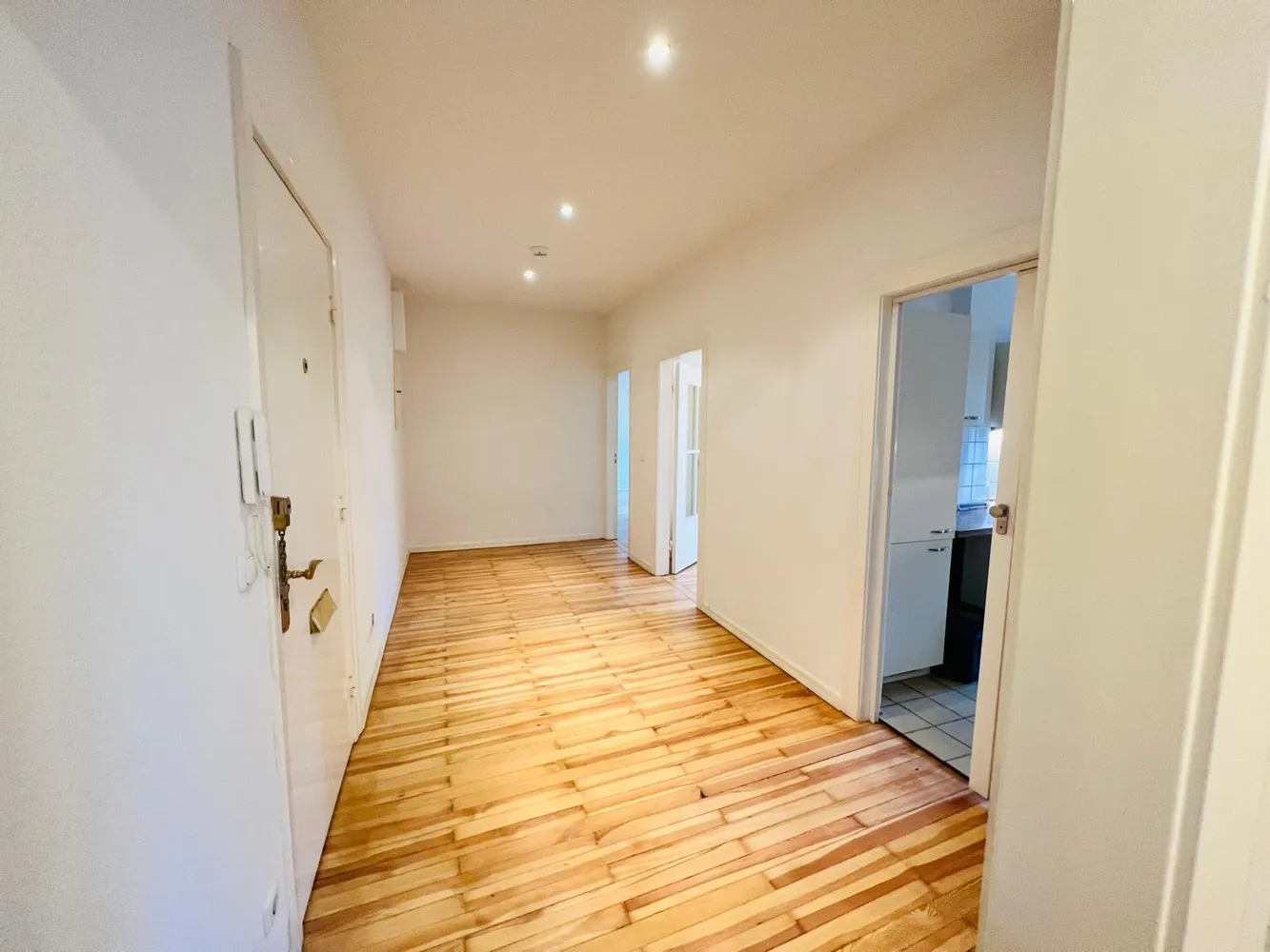 3 Zimmer Wohnung mit 76 m² in Hamburg – Bild 1