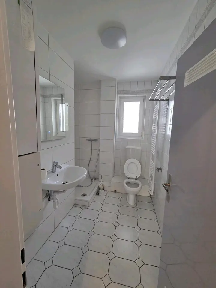 WG-Zimmer mit 84 m² in Leverkusen – Bild 4