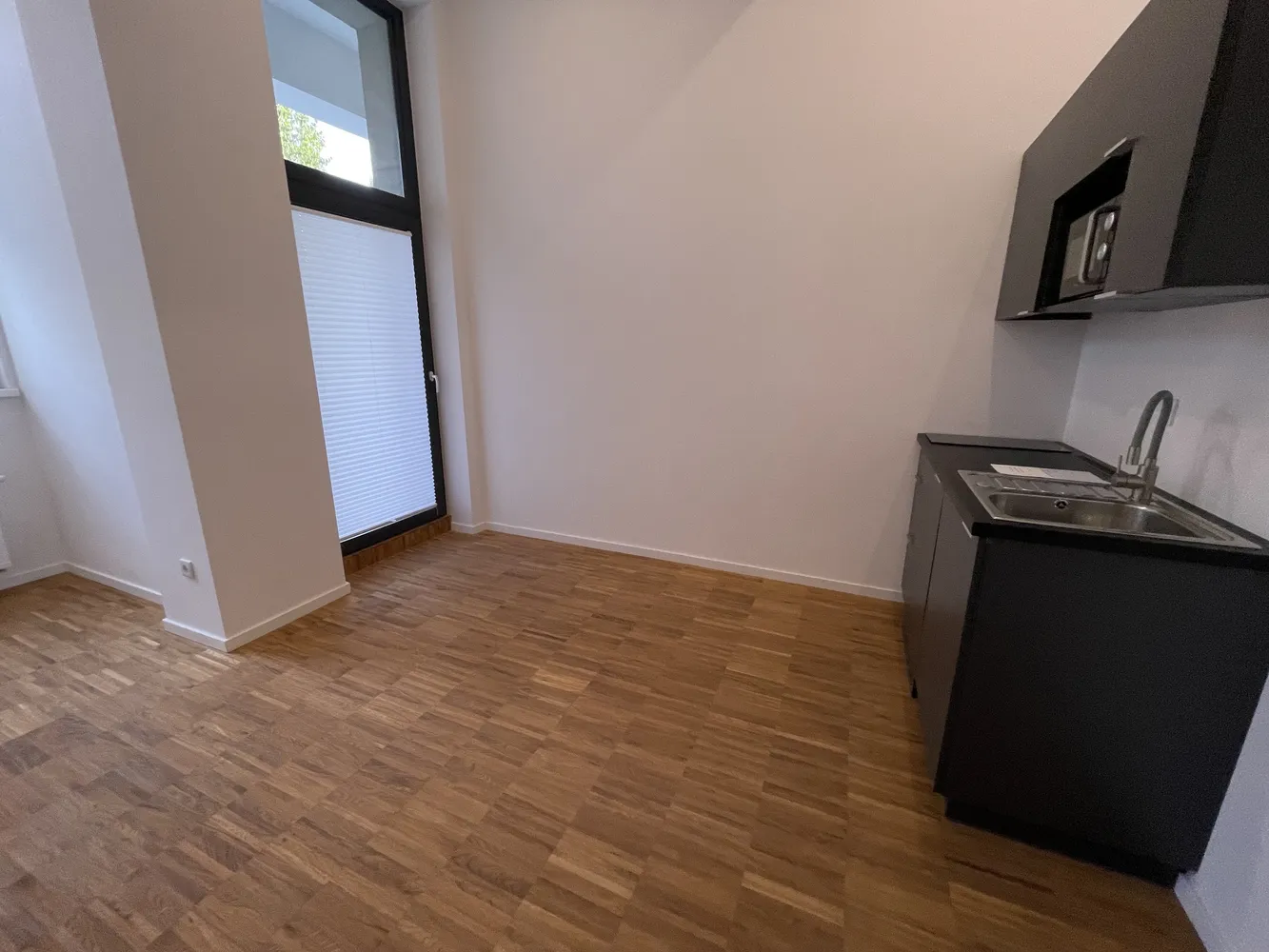 1 room apartment with 24 m² in Hanover – Photo 2