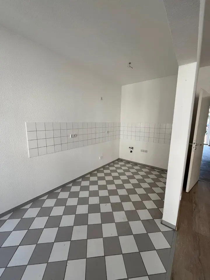 2 Zimmer Wohnung mit 63 m² in Zeitz – Bild 2