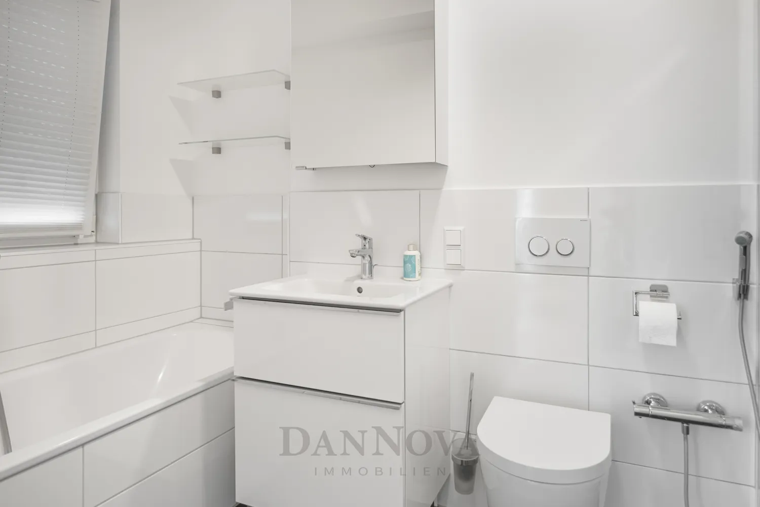 4 Zimmer Wohnung mit 106 m² in Frankfurt am Main – Bild 8