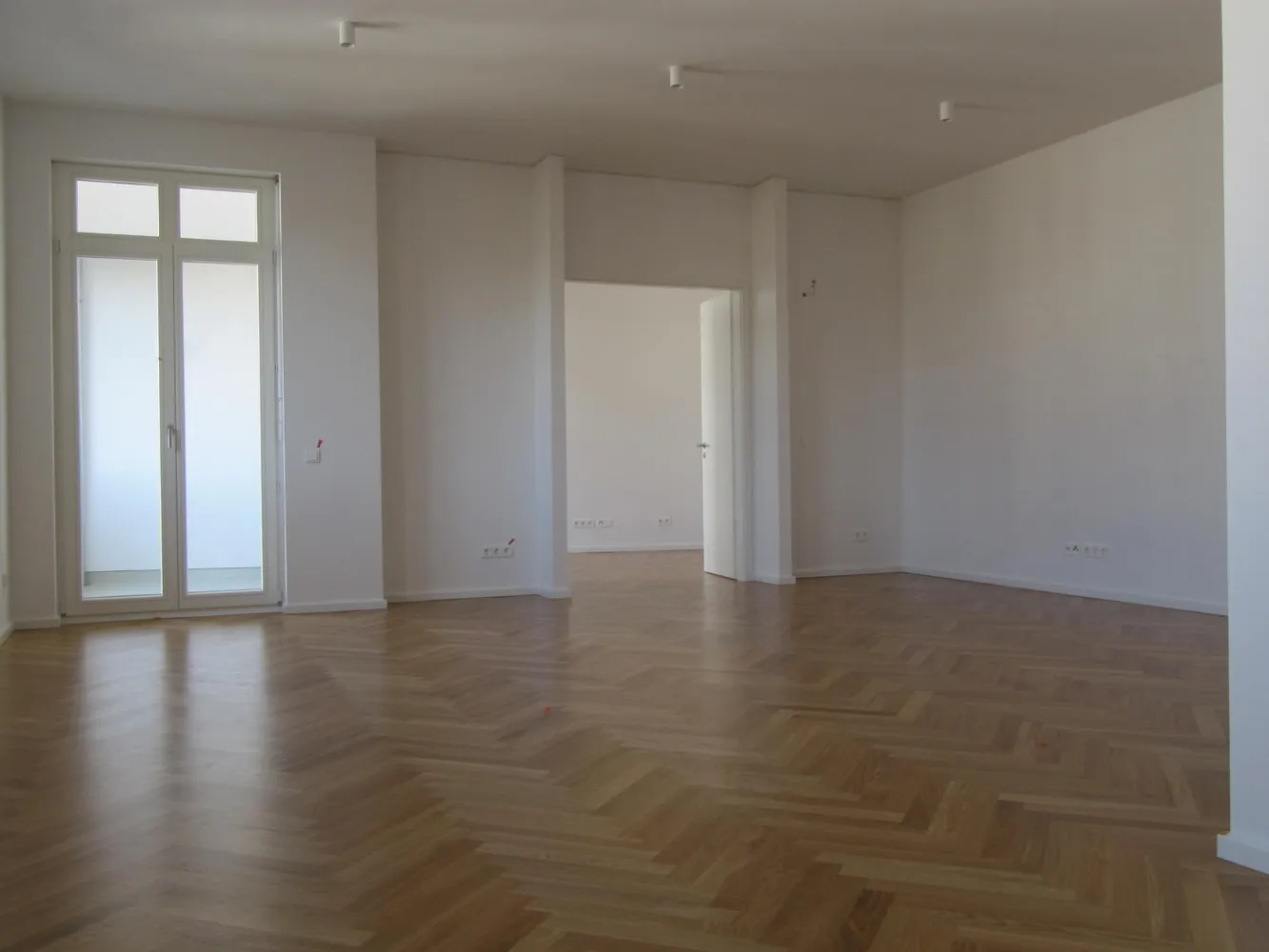 5 Zimmer Wohnung mit 160 m² in Berlin – Bild 2