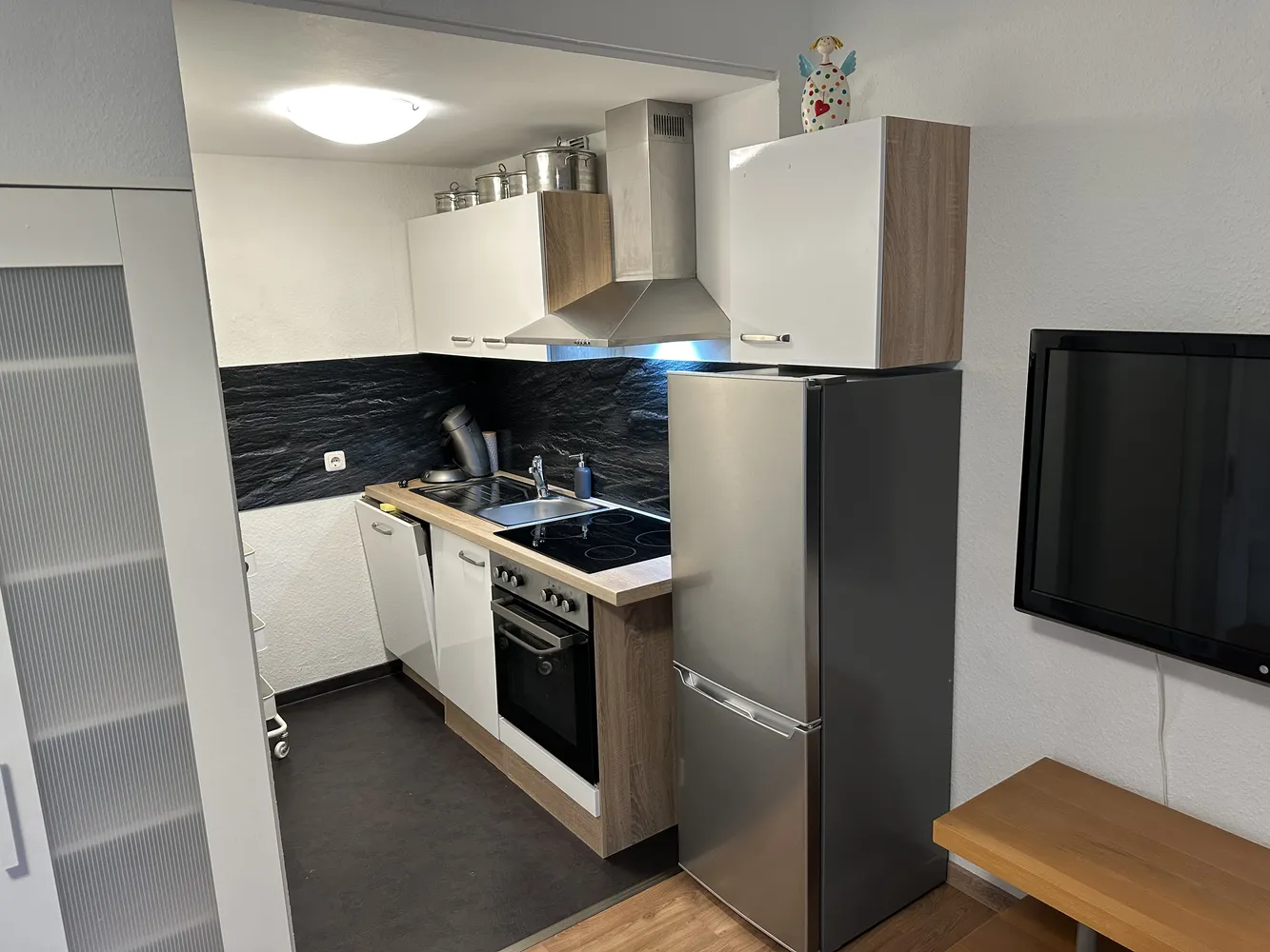 1 Zimmer Wohnung mit 28 m² in Köln – Bild 11