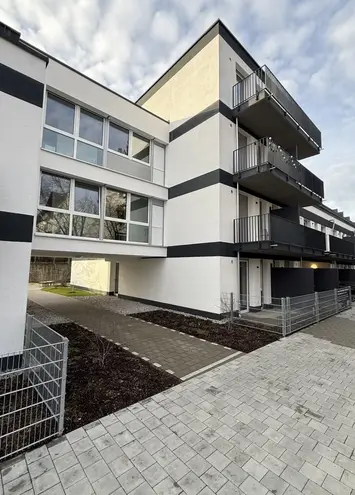 2 room apartment with 73 m² in Augsburg – Photo 1