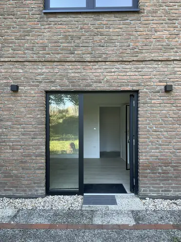 2 room apartment with 88 m² in Cologne – Photo 2