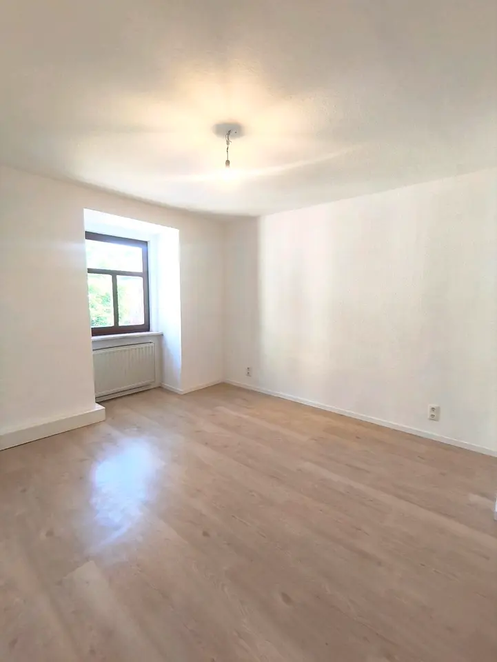2 Zimmer Wohnung mit 60 m² in Saalfeld/Saale – Bild 1