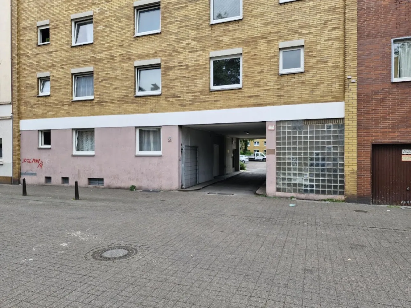 3 Zimmer Wohnung mit 87 m² in Duisburg – Bild 1