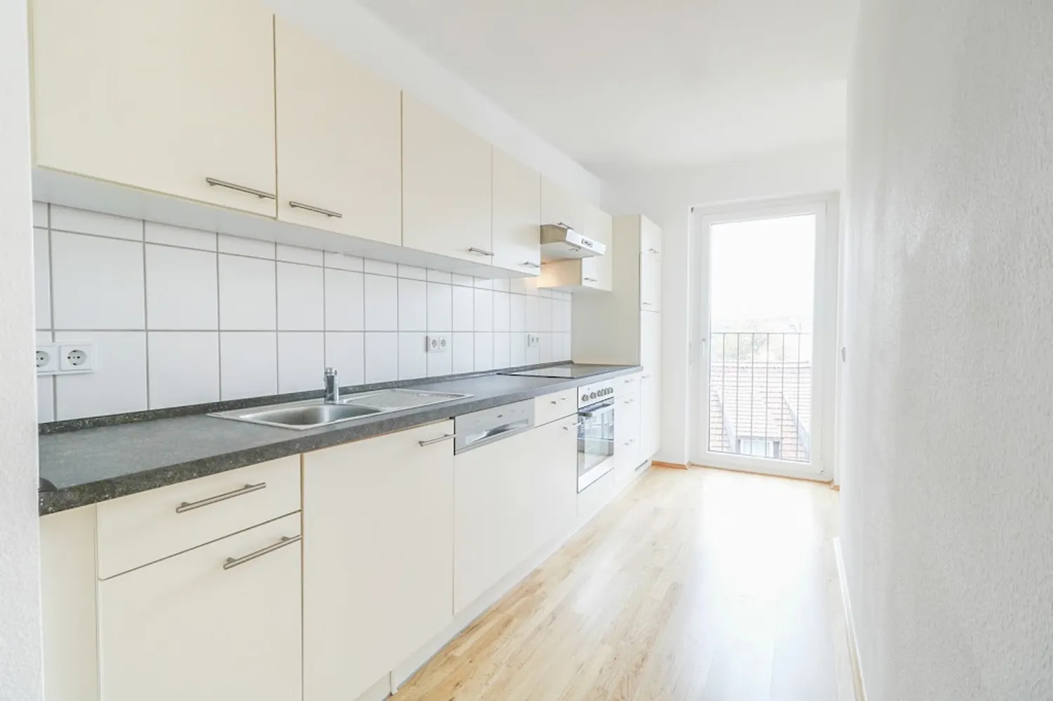 4 Zimmer Wohnung mit 114 m² in Frankfurt am Main – Bild 4