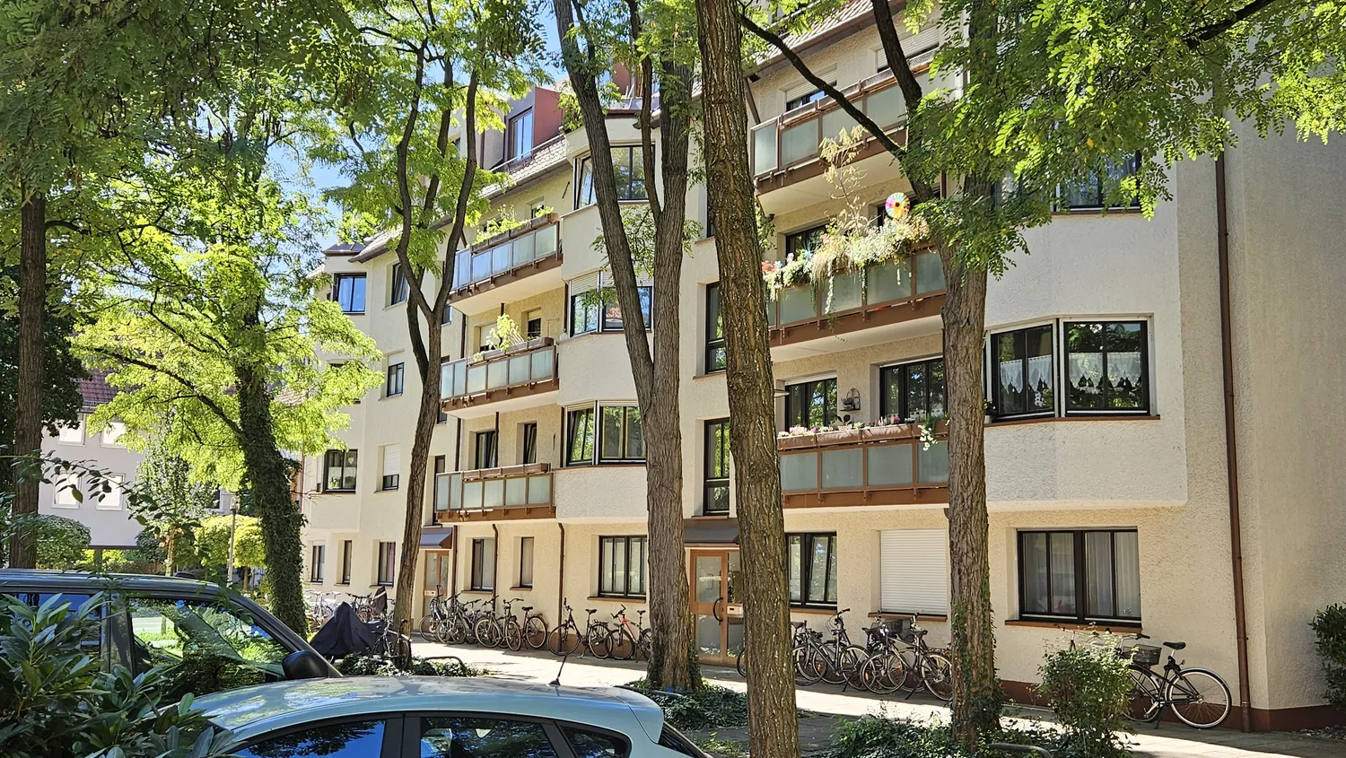 2 Zimmer Wohnung mit 61 m² in München – Bild 1