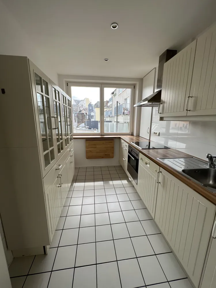 2 Zimmer Wohnung mit 82 m² in Bonn – Bild 11